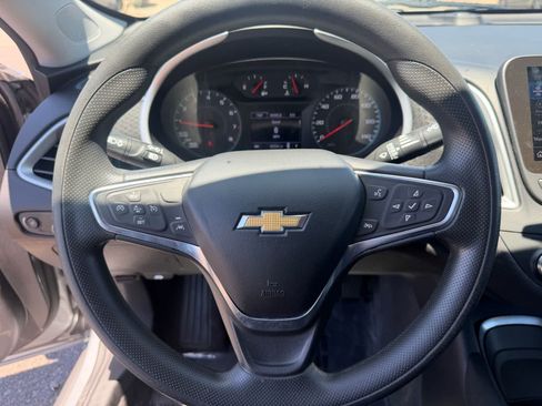 Used 2024 Chevrolet Malibu LT FWD image 19