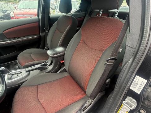 Used 2011 Dodge Avenger Heat FWD image 13