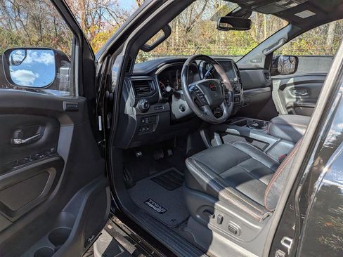 Used 2020 Nissan Titan PRO-4X w/ Pro-4x Convenience Package image 25