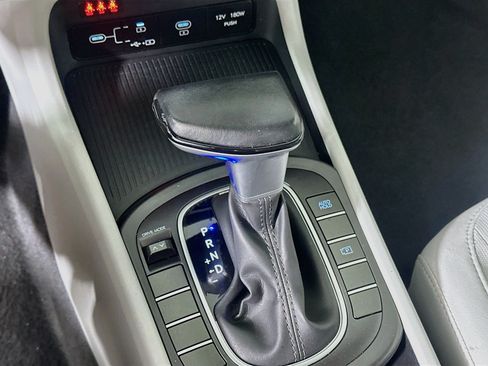 Used 2025 Hyundai Kona SEL FWD image 25