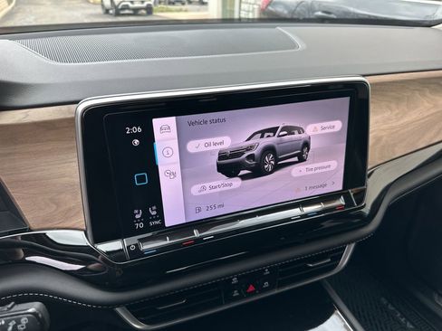 Used 2024 Volkswagen Atlas SE AWD/4WD image 56