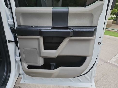 Used 2022 Ford F250 XL w/ Power Equipment Group image 33