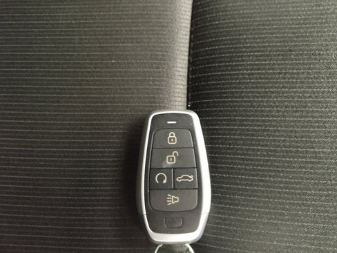 Used 2021 Honda Accord LX image 32