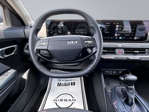 Used 2025 Kia K4 EX FWD image 6