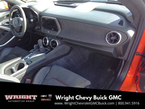 Used 2019 Chevrolet Camaro ZL1 image 34