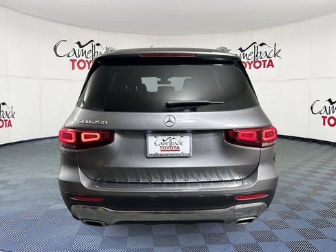 Used 2023 Mercedes-Benz GLB 250 w/ Premium Package image 7