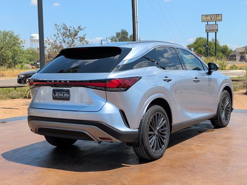 Used 2026 Lexus RX 450h AWD w/ Convenience Package image 2
