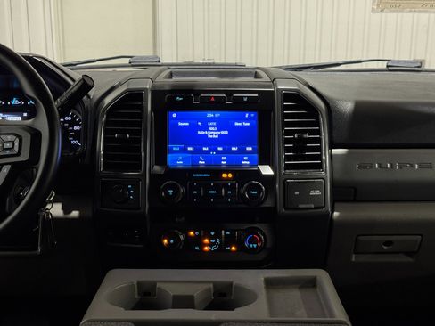 Used 2020 Ford F250 XLT image 21