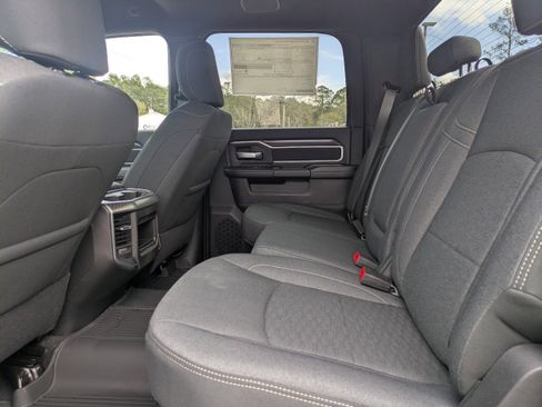 New 2026 RAM 2500 Big Horn AWD/4WD image 16