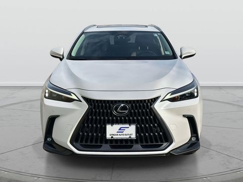 Used 2023 Lexus NX 250 FWD image 2