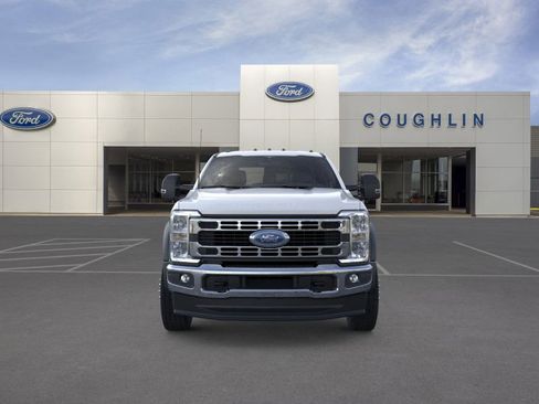 New 2025 Ford F550 4x4 SuperCab Super Duty w/ XLT Value Package image 6