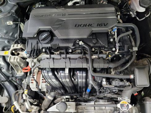 Used 2023 Hyundai Elantra SE FWD image 30