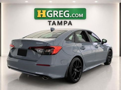 Used 2023 Honda Civic Sport image 6