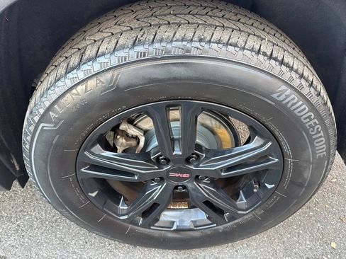 Used 2018 GMC Terrain SLE image 9