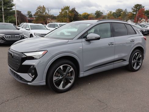 Used 2023 Audi Q4 e-tron Premium Plus w/ Premium Plus image 1