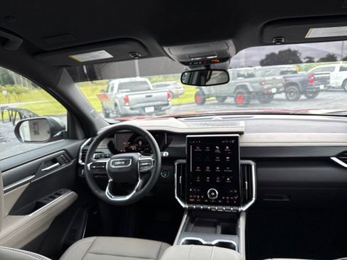 New 2025 GMC Acadia Elevation w/ Elevation Premium Package image 16