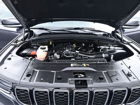 Used 2022 Jeep Grand Cherokee L Limited AWD/4WD image 24