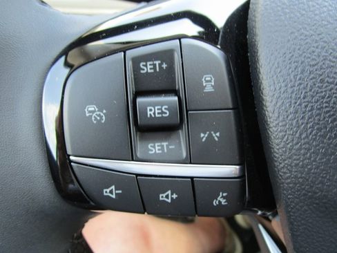 New 2024 Ford Escape SE w/ PHEV Premium Package image 32