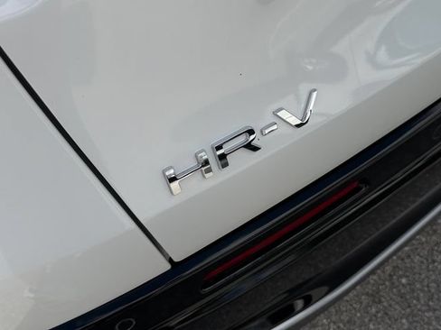 Used 2024 Honda HR-V EX-L image 17