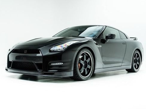 Used 2014 Nissan GT-R Track Edition AWD/4WD image 8