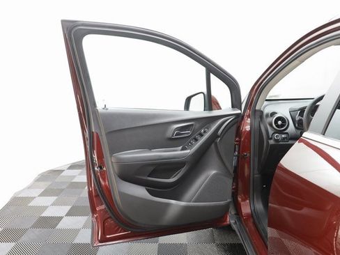 Certified 2016 Chevrolet Trax LT image 6