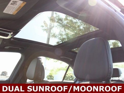 New 2025 Mercedes-Benz C 300 4MATIC Sedan image 17