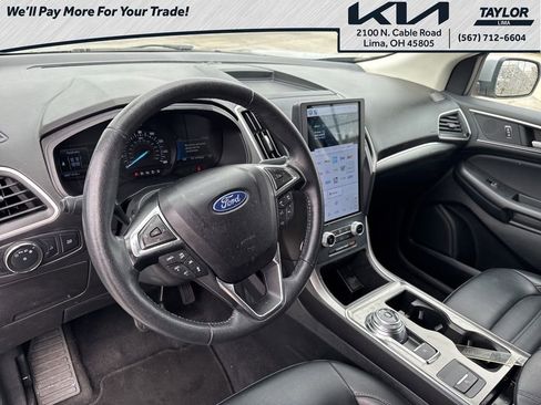 Used 2022 Ford Edge SEL image 16
