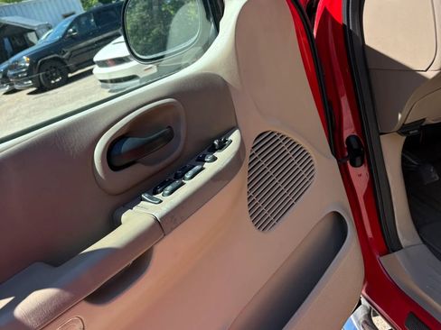 Used 2002 Ford F150 King Ranch AWD/4WD image 44