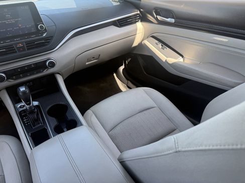 Used 2020 Nissan Altima 2.5 S image 17