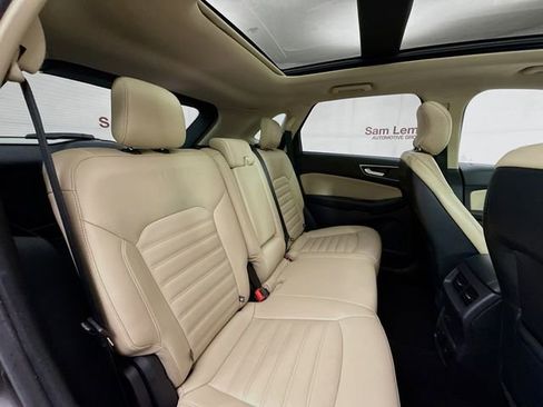 Used 2018 Ford Edge SEL w/ Equipment Group 201A image 28