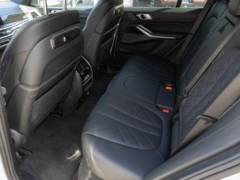 Used 2024 BMW X5 xDrive50e image 13