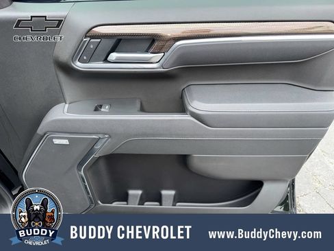 Used 2026 Chevrolet Silverado 1500 LT Trail Boss w/ LT Trail Boss Premium Package AWD/4WD image 33