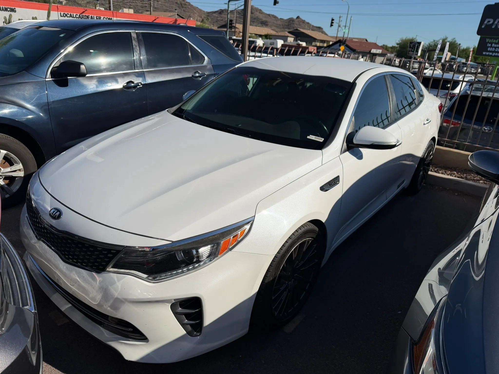 Used 2016 Kia Optima SX FWD image 1
