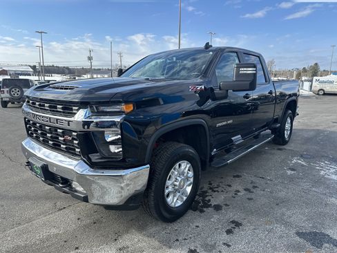 Certified 2022 Chevrolet Silverado 2500 LT w/ All Star Edition image 3