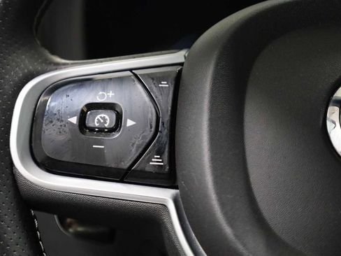 Used 2018 Volvo XC60 T6 R-Design w/ Convenience Package image 26