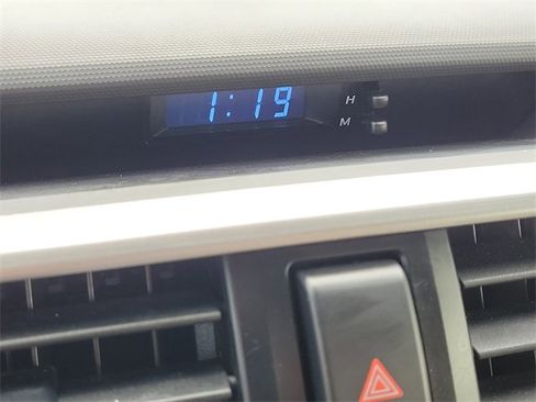 Used 2022 Toyota 4Runner SR5 image 25