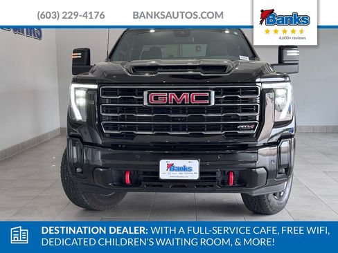 Certified 2025 GMC Sierra 2500 AT4 AWD/4WD image 3