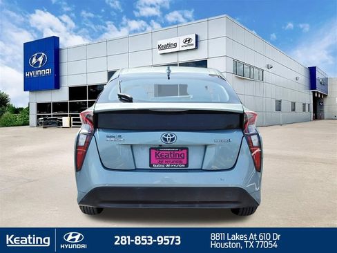 Used 2016 Toyota Prius Two FWD image 6