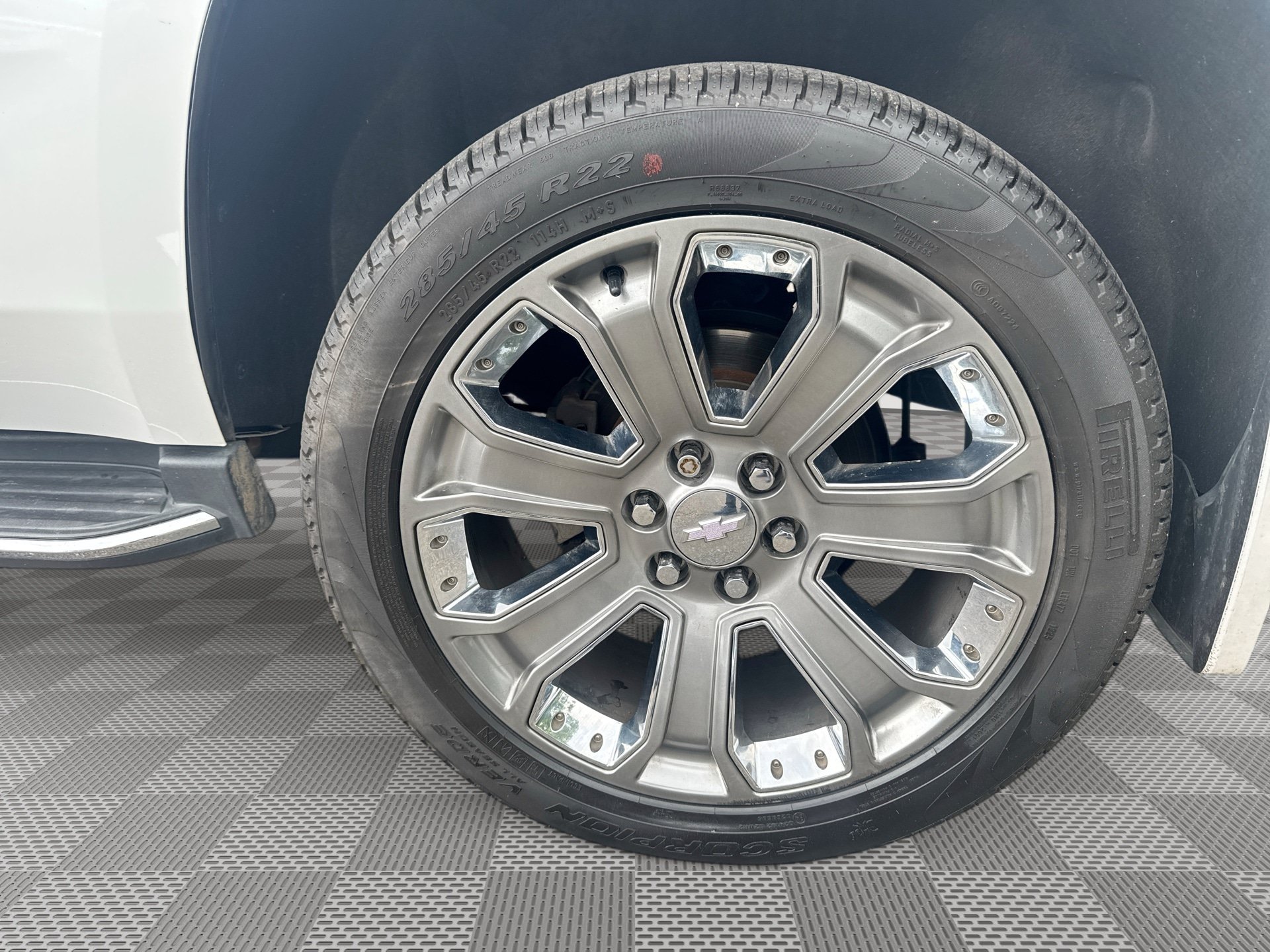 Used 2017 Chevrolet Tahoe Premier AWD/4WD image 28