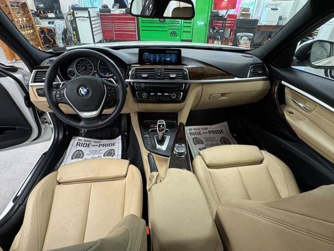 Used 2017 BMW 330i xDrive Sedan AWD/4WD image 3