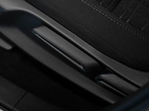 New 2026 Honda HR-V LX image 14