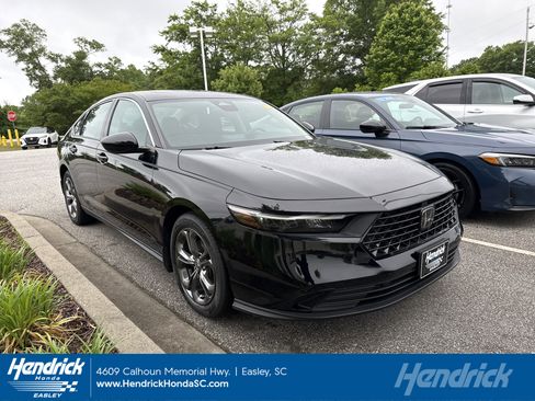 Certified 2023 Honda Accord EX image 1