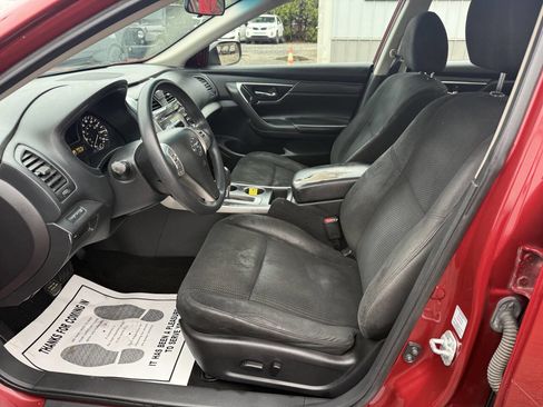 Used 2015 Nissan Altima 2.5 S w/ Sport Value Package image 11