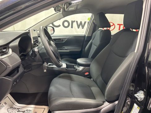 Used 2023 Toyota RAV4 LE image 24