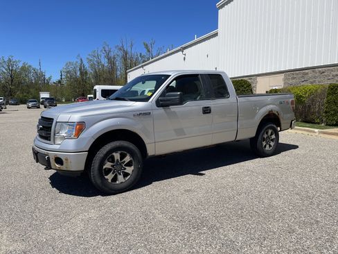 Used 2013 Ford F150 STX w/ Mid Equipment Group AWD/4WD image 8