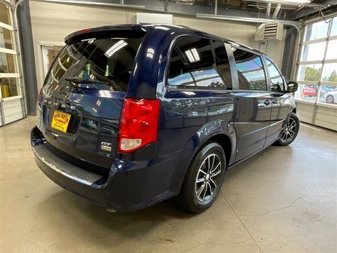 Used 2017 Dodge Grand Caravan GT image 5