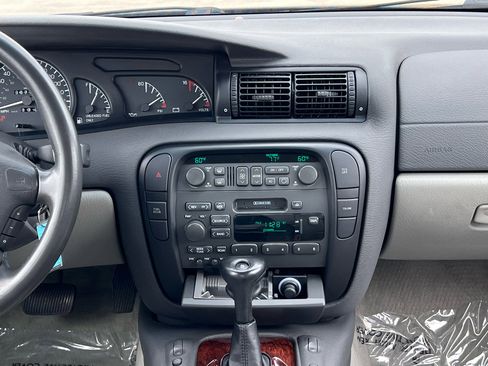 Used 1997 Cadillac Catera image 48