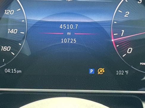 Used 2026 Mercedes-Benz GLC 300 4MATIC image 27