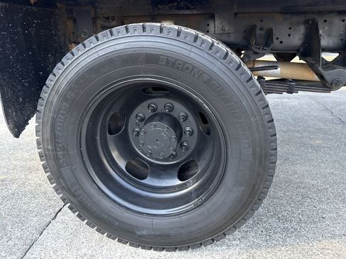 Used 2013 RAM 4500 Tradesman w/ Ambulance Prep Group image 19