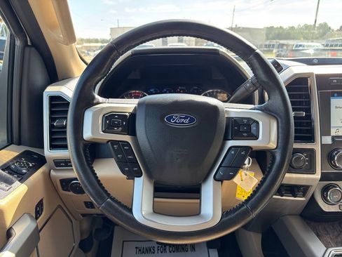 Used 2019 Ford F250 Lariat w/ Chrome Package image 43